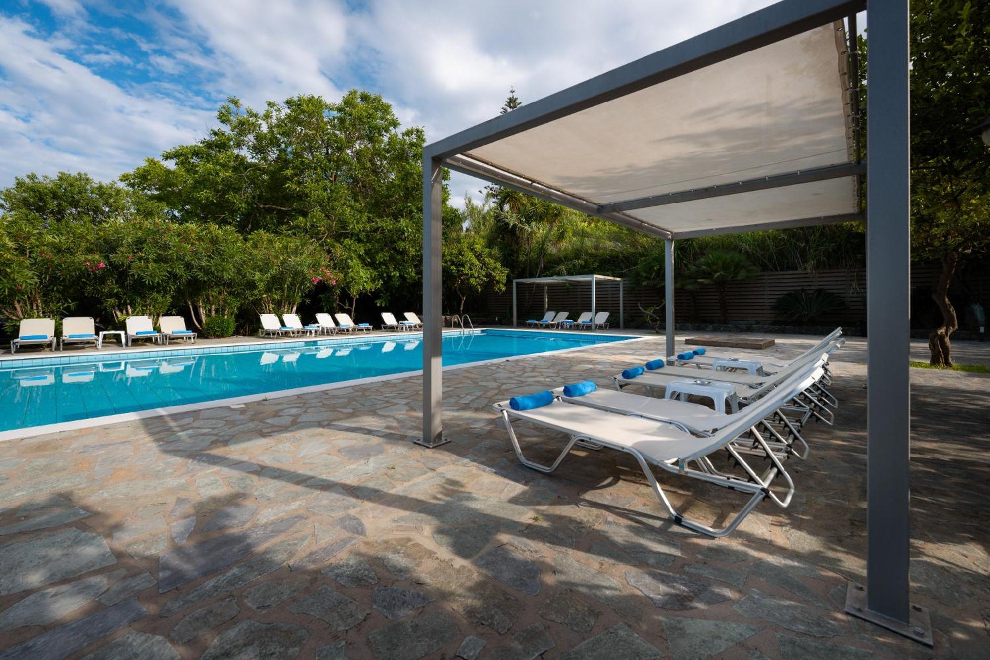 Orange Grove Suites 贝尼蔡斯 外观 照片